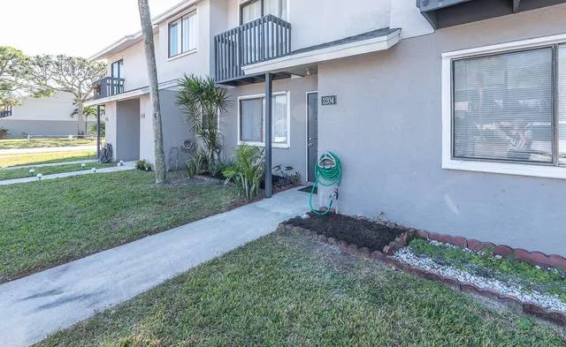 $2,350 | 2204 Seaside Drive, Greenacres, FL 33463