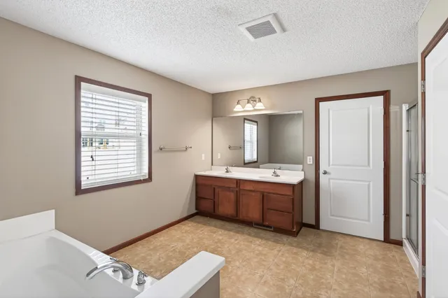 $450,000 | 2313 Woodcrest Drive, Woodbury, MN 55129