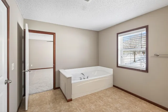 $450,000 | 2313 Woodcrest Drive, Woodbury, MN 55129