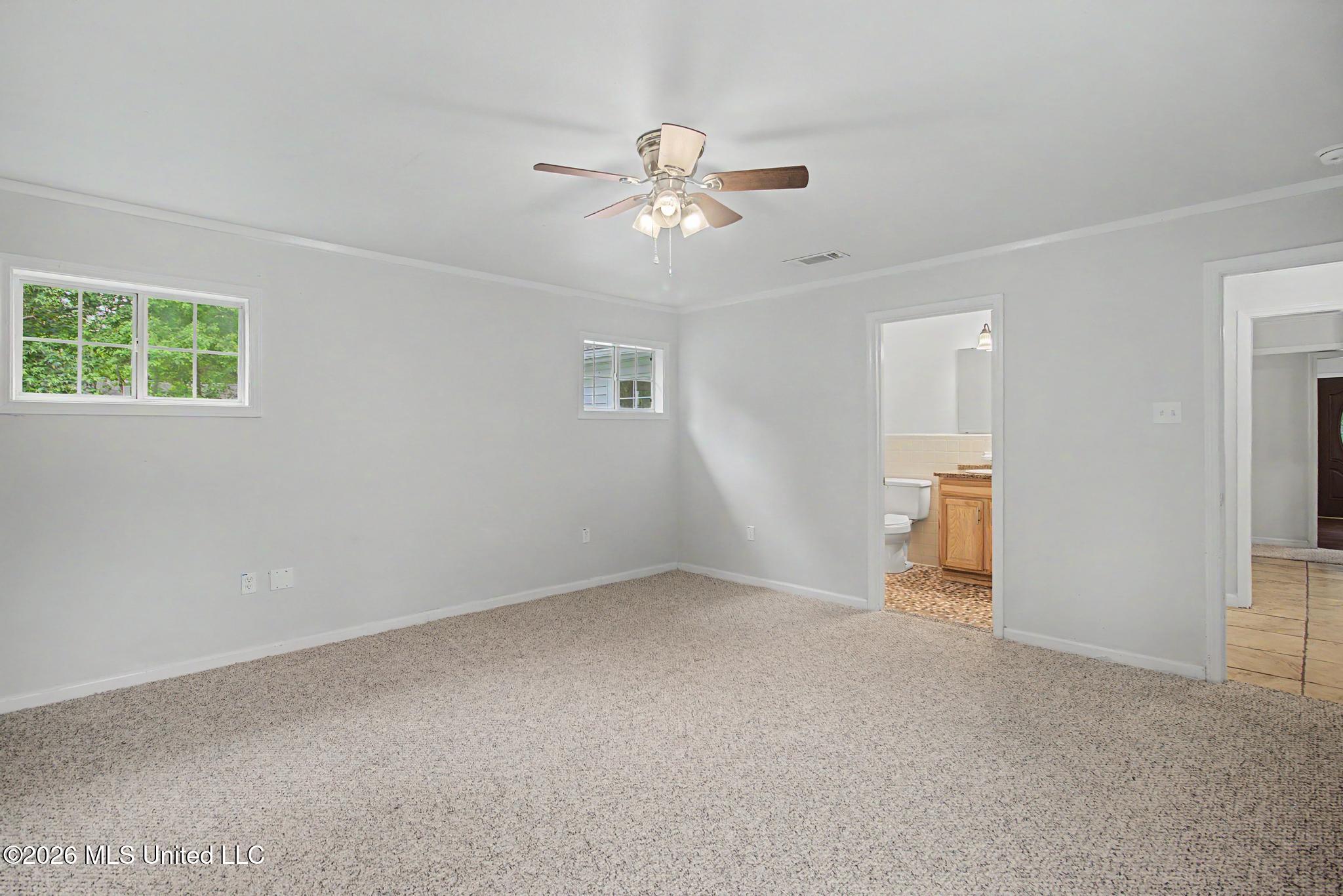 2907 Woodlawn Avenue Moss Point, MS 39563 - Photo 11 of 21 08_43026 2907 Woodlawn Ave