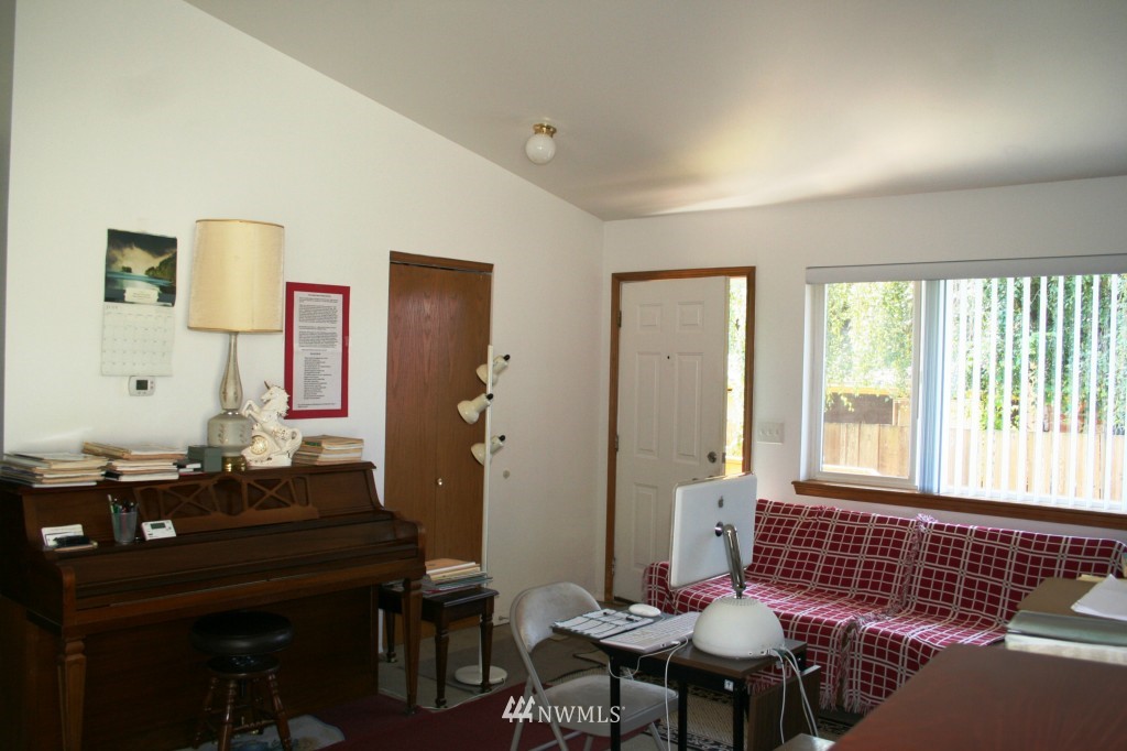 2516 Racine Street Bellingham, WA 98226 - Photo 14 of 18 Gallery Image 14