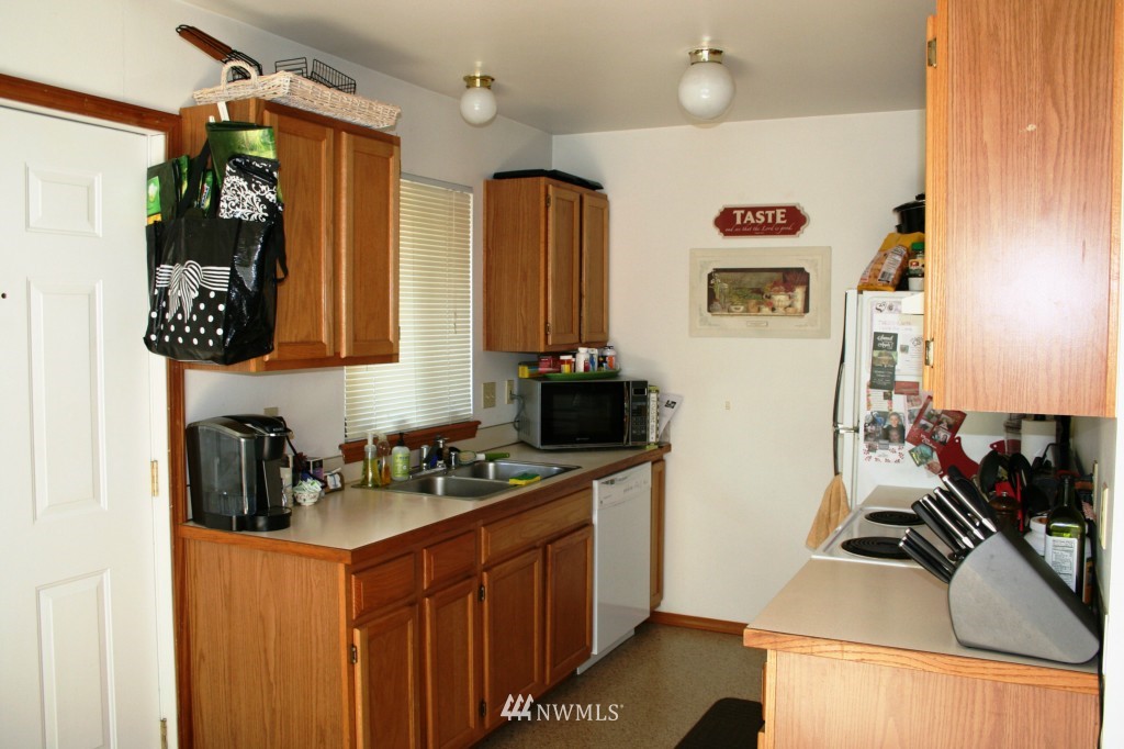 2516 Racine Street Bellingham, WA 98226 - Photo 10 of 18 Gallery Image 10