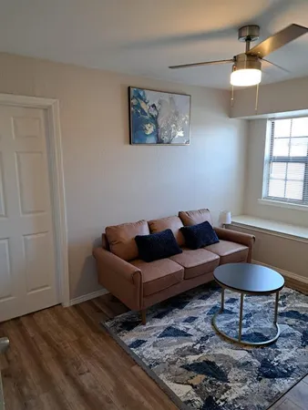 $97,500 | 1702 Crestpoint Drive, Arlington, TX 76012