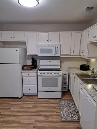 $97,500 | 1702 Crestpoint Drive, Arlington, TX 76012