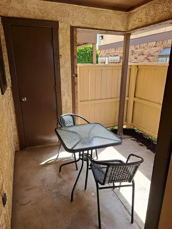 $97,500 | 1702 Crestpoint Drive, Arlington, TX 76012