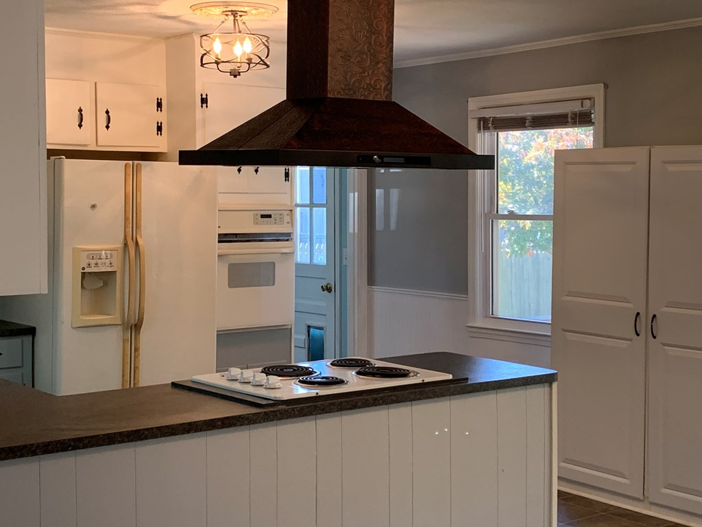 2390 Brookgreen Road Sumter, SC 29154 - Photo 5 of 29