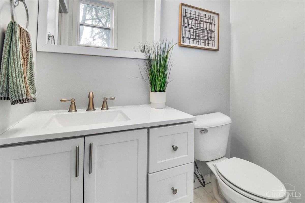 1520 Ruth Avenue Cincinnati, OH 45207 - Photo 16 of 36 Gallery Image 16