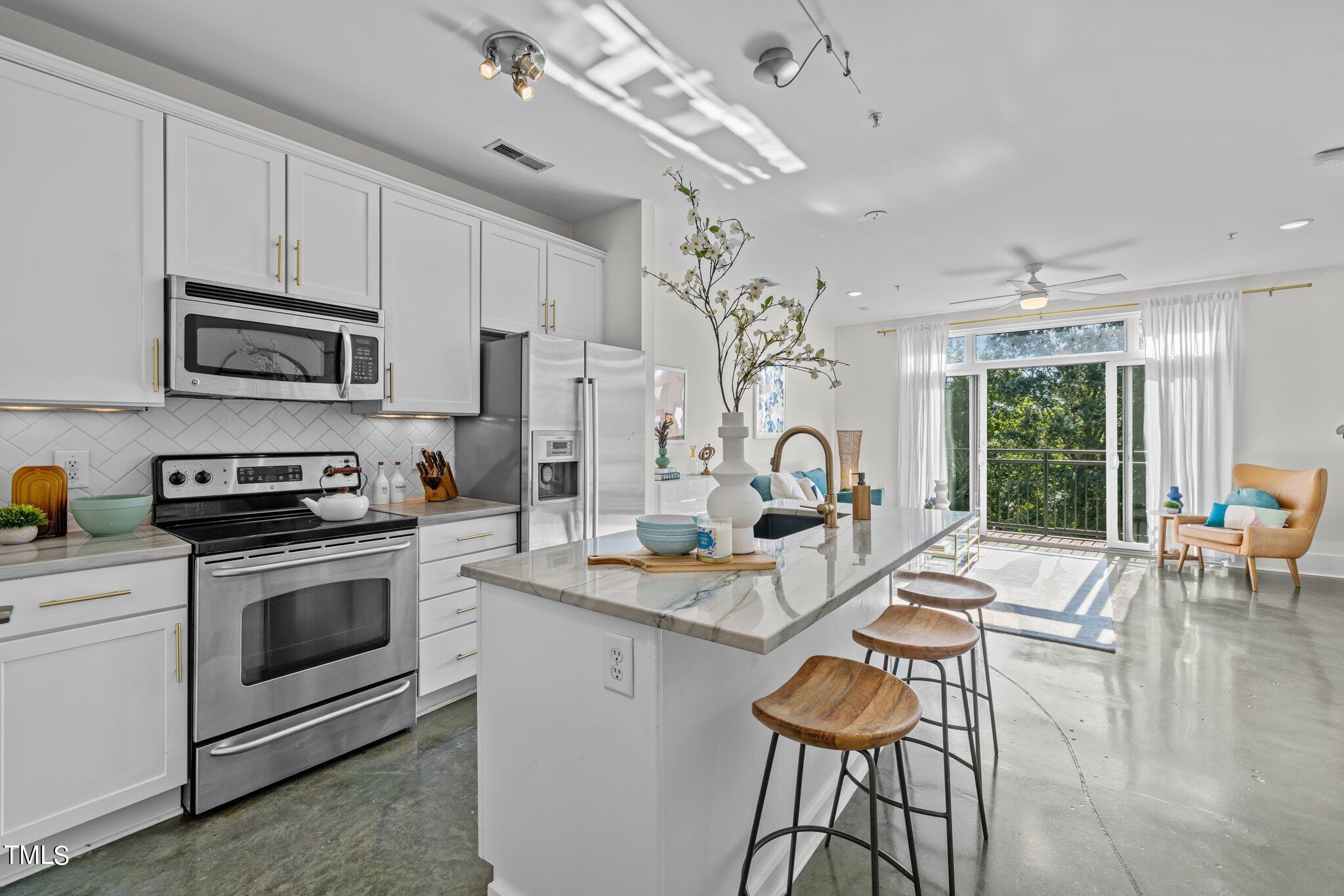 444 South Blount Street, Unit 308 Raleigh, NC 27601 - Photo 8 of 40 4-web-or-mls-5Z8A2225