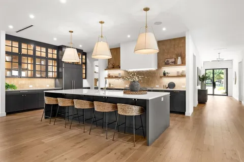 $2,975,000 | 10510 Les Jardins Drive, Dallas, TX 75229