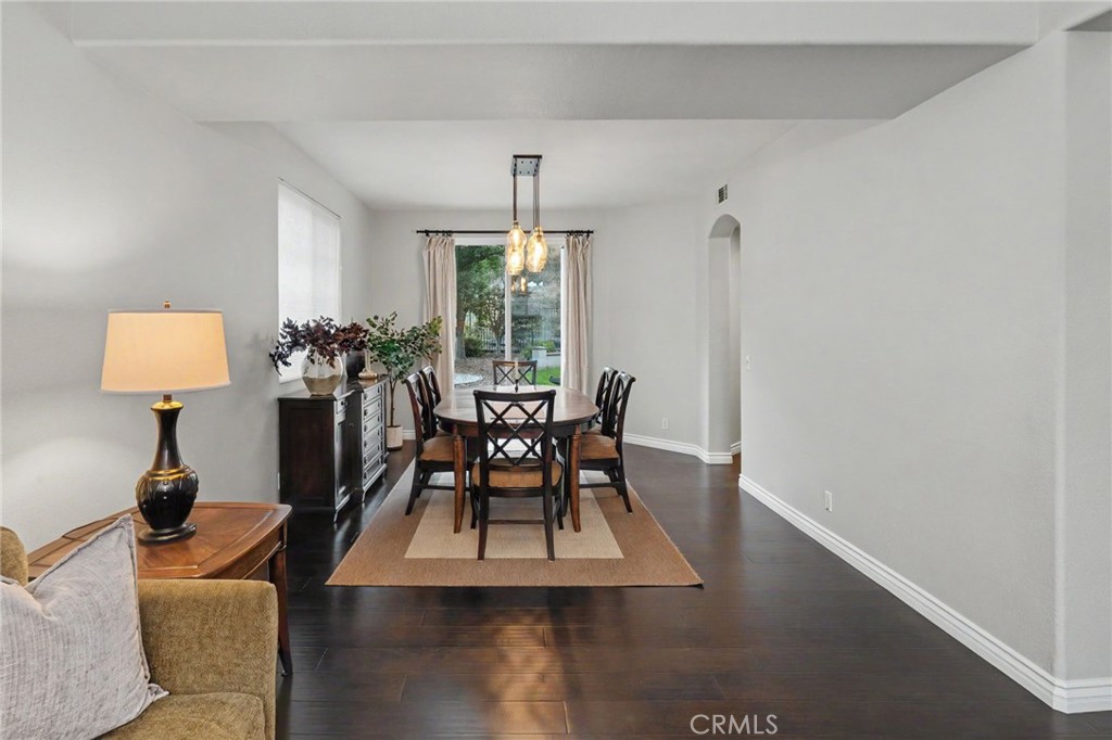 637 Chaparral Court Altadena, CA 91001 - Photo 15 of 71