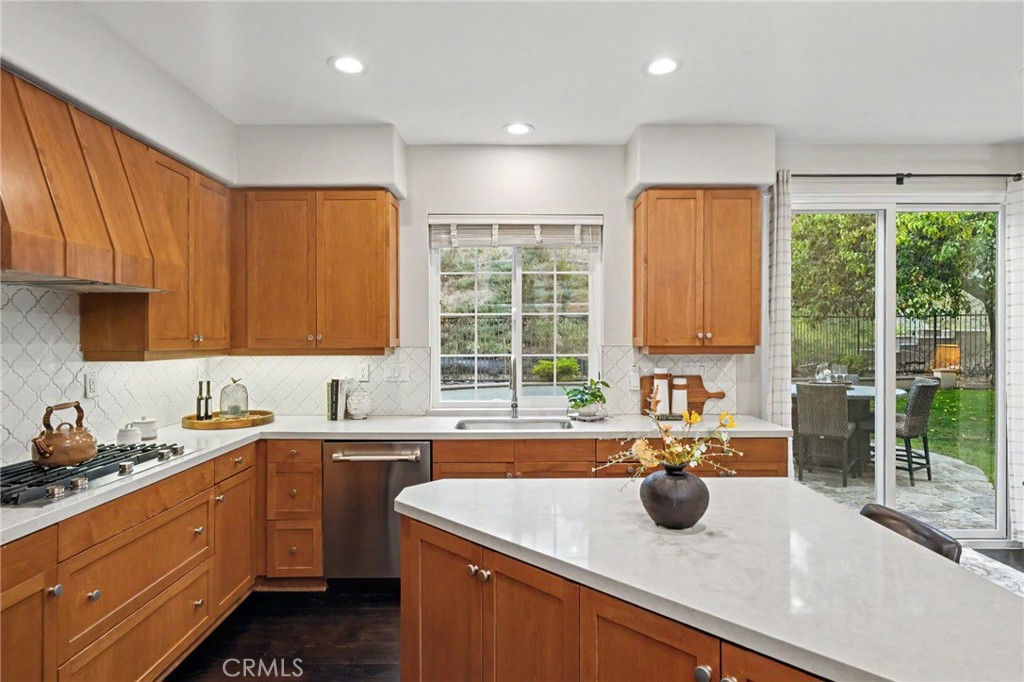 637 Chaparral Court Altadena, CA 91001 - Photo 18 of 71