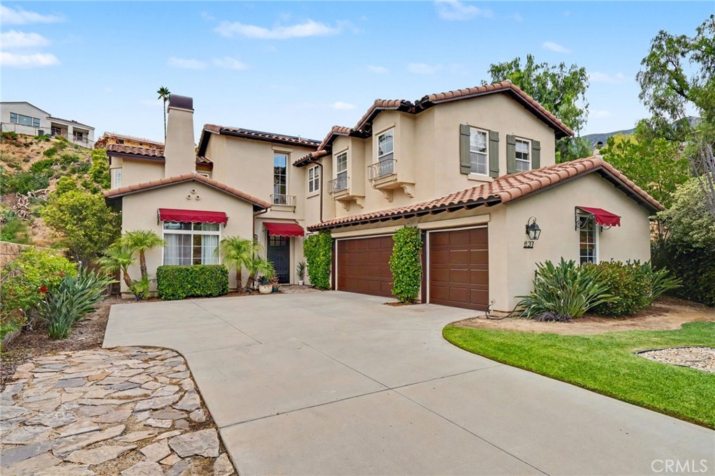 637 Chaparral Court Altadena, CA 91001 - Photo 5 of 71
