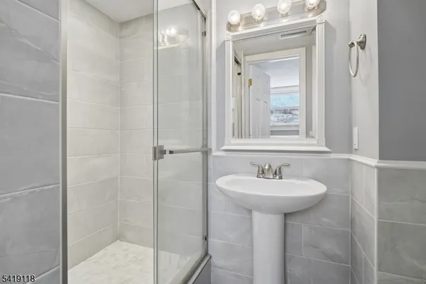 $1,258,000 | 320 Beaufort Avenue, Livingston, NJ 07039