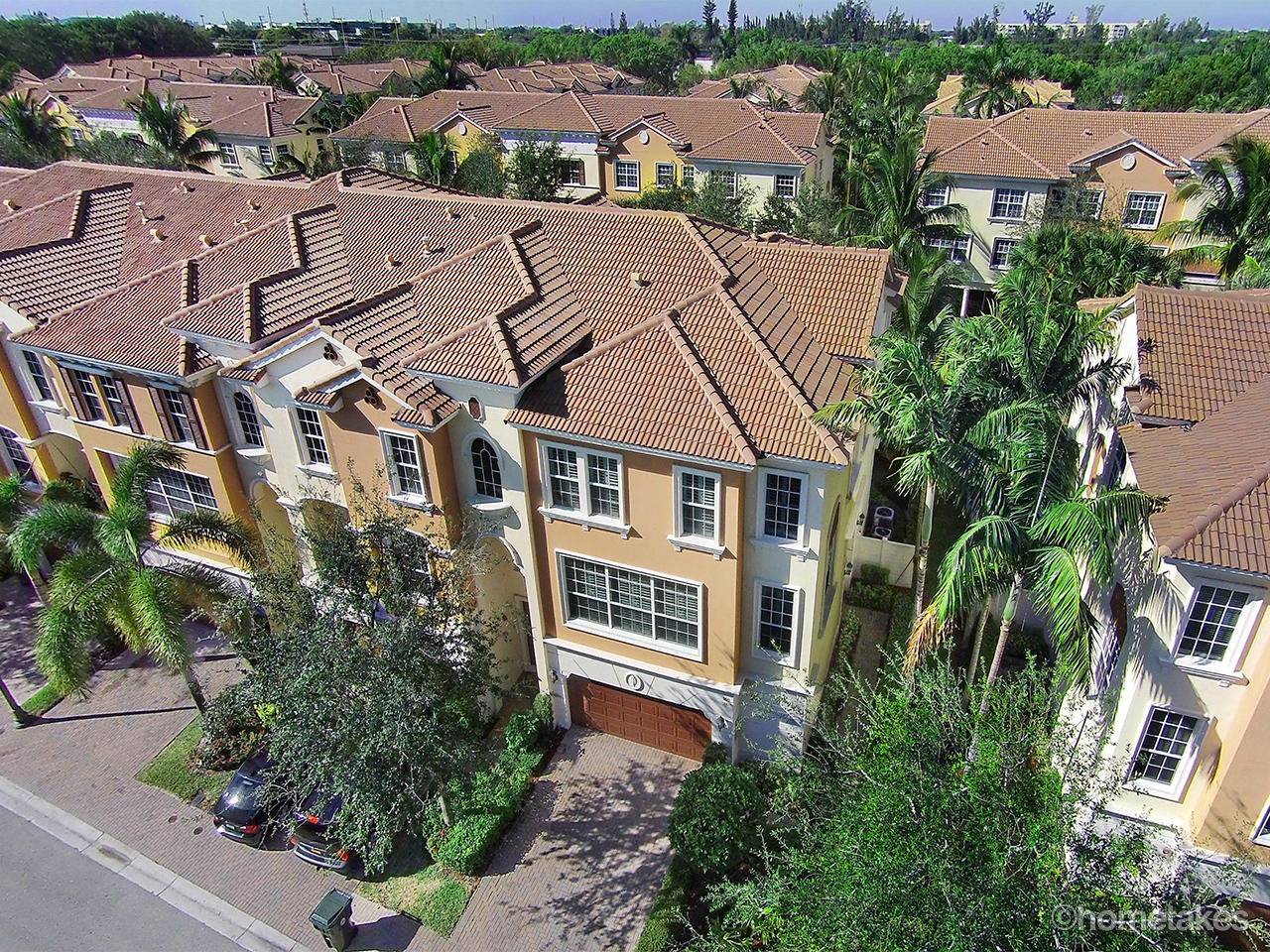5615 Northeast Trieste Way Boca Raton, FL 33487 - Photo 4 of 45 Corner Unit