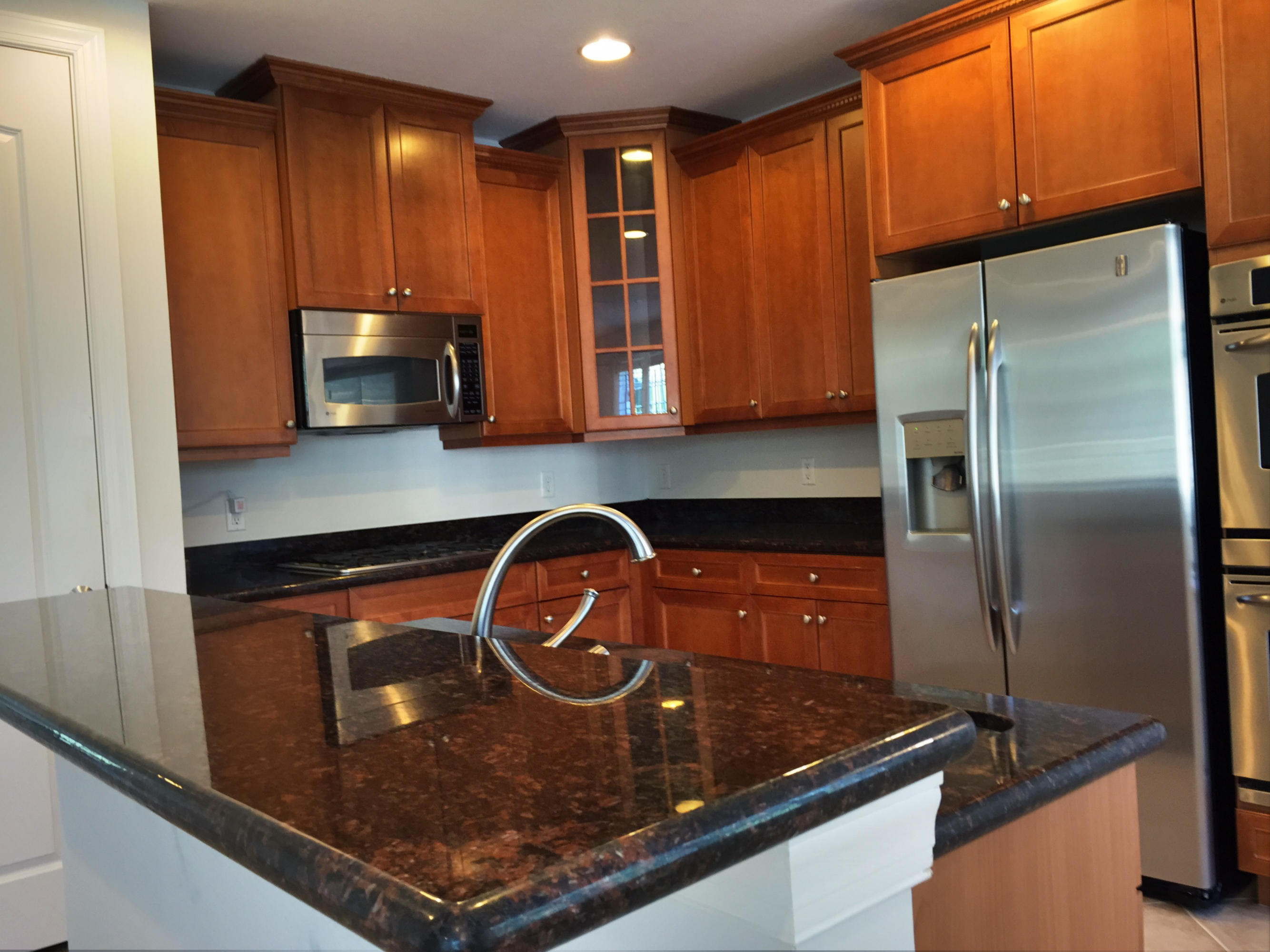 5615 Northeast Trieste Way Boca Raton, FL 33487 - Photo 5 of 45 Kitchen