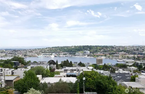 $1,395,000 | 438 Comstock Place, Seattle, WA 98109