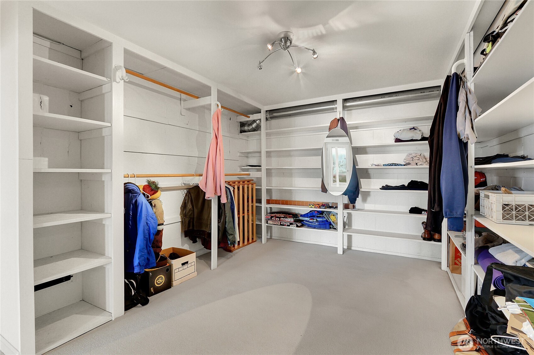 438 Comstock Place Seattle, WA 98109 - Photo 22 of 39
