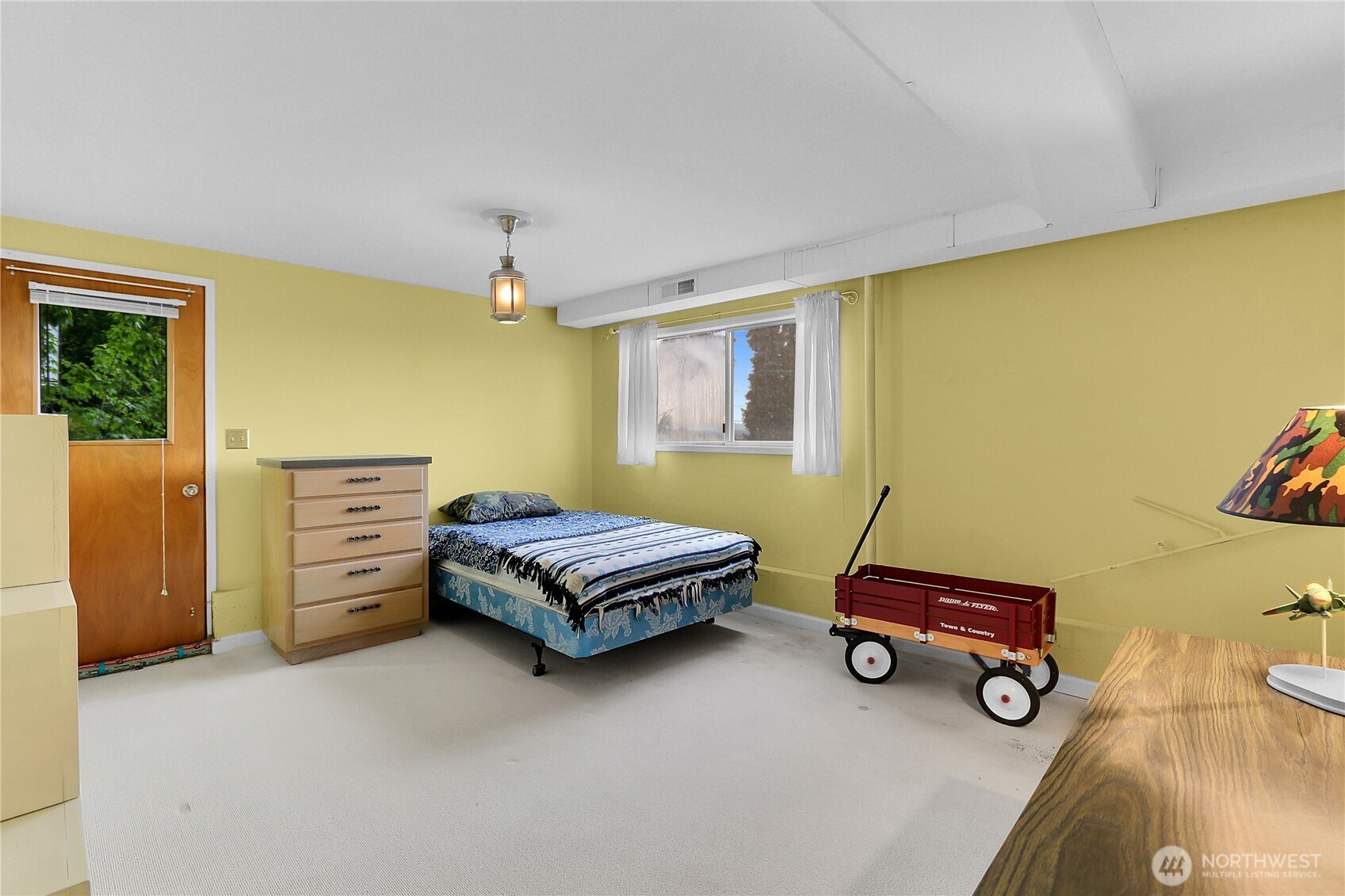 438 Comstock Place Seattle, WA 98109 - Photo 24 of 39