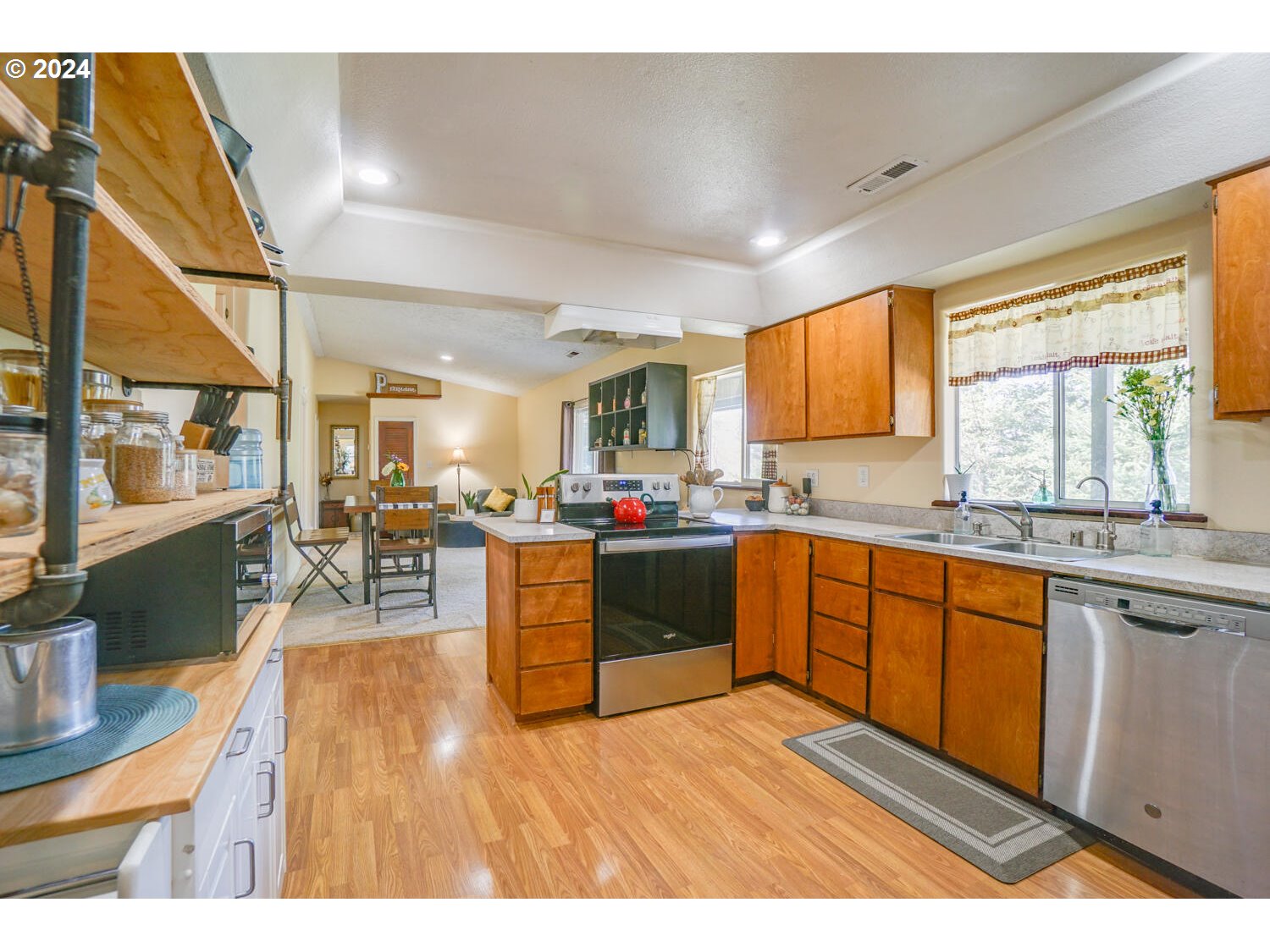 211 Wantland Road Washougal, WA 98671 - Photo 5 of 32 Gallery Image 5