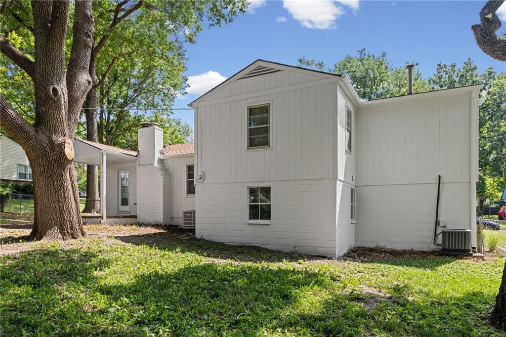 5808 Mackey Street Merriam, KS 66202 - Photo 30 of 32