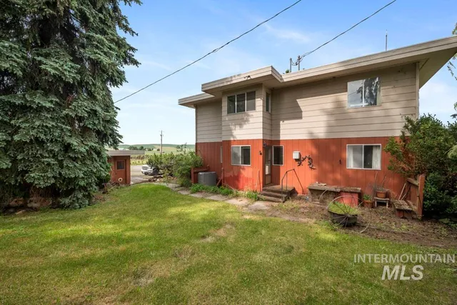 $350,000 | 409 N Parkway, Uniontown, WA 99179