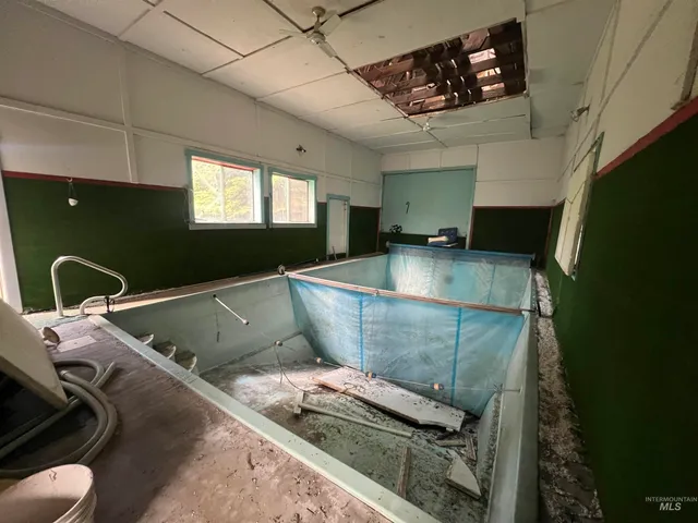 $350,000 | 409 N Parkway, Uniontown, WA 99179