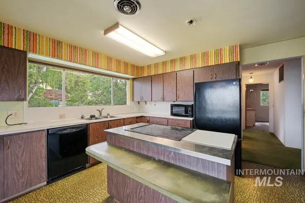 $350,000 | 409 N Parkway, Uniontown, WA 99179