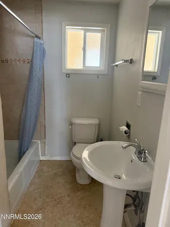 $900 | 1370 Dartmouth Avenue, Unit B, Lovelock, NV 89419