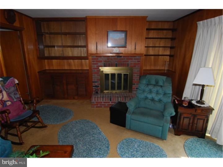 321 Holland Street Reading, PA 19607 - Photo 5 of 20