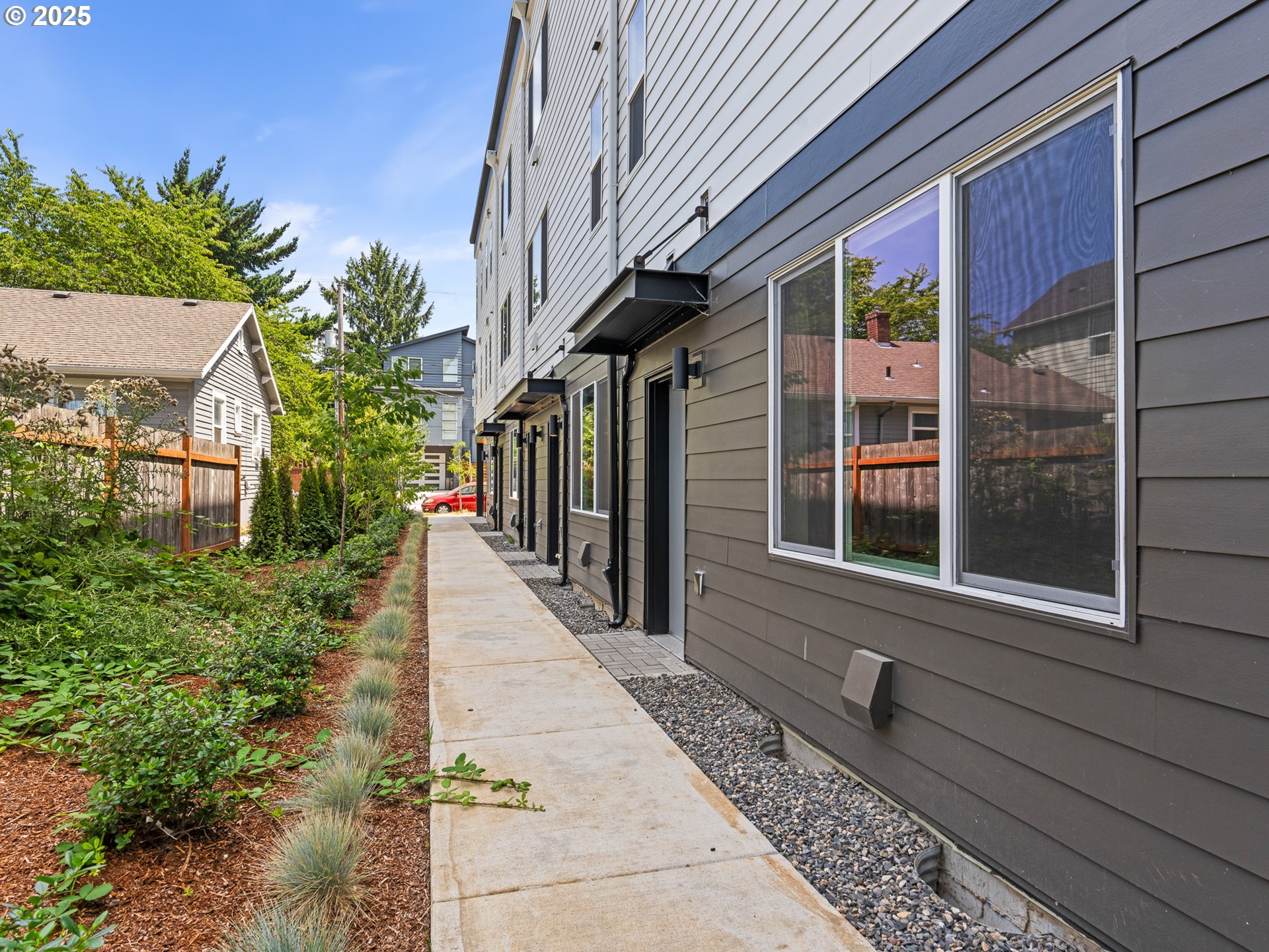 11 Northeast 55th Avenue Portland, OR 97213 - Photo 2 of 24