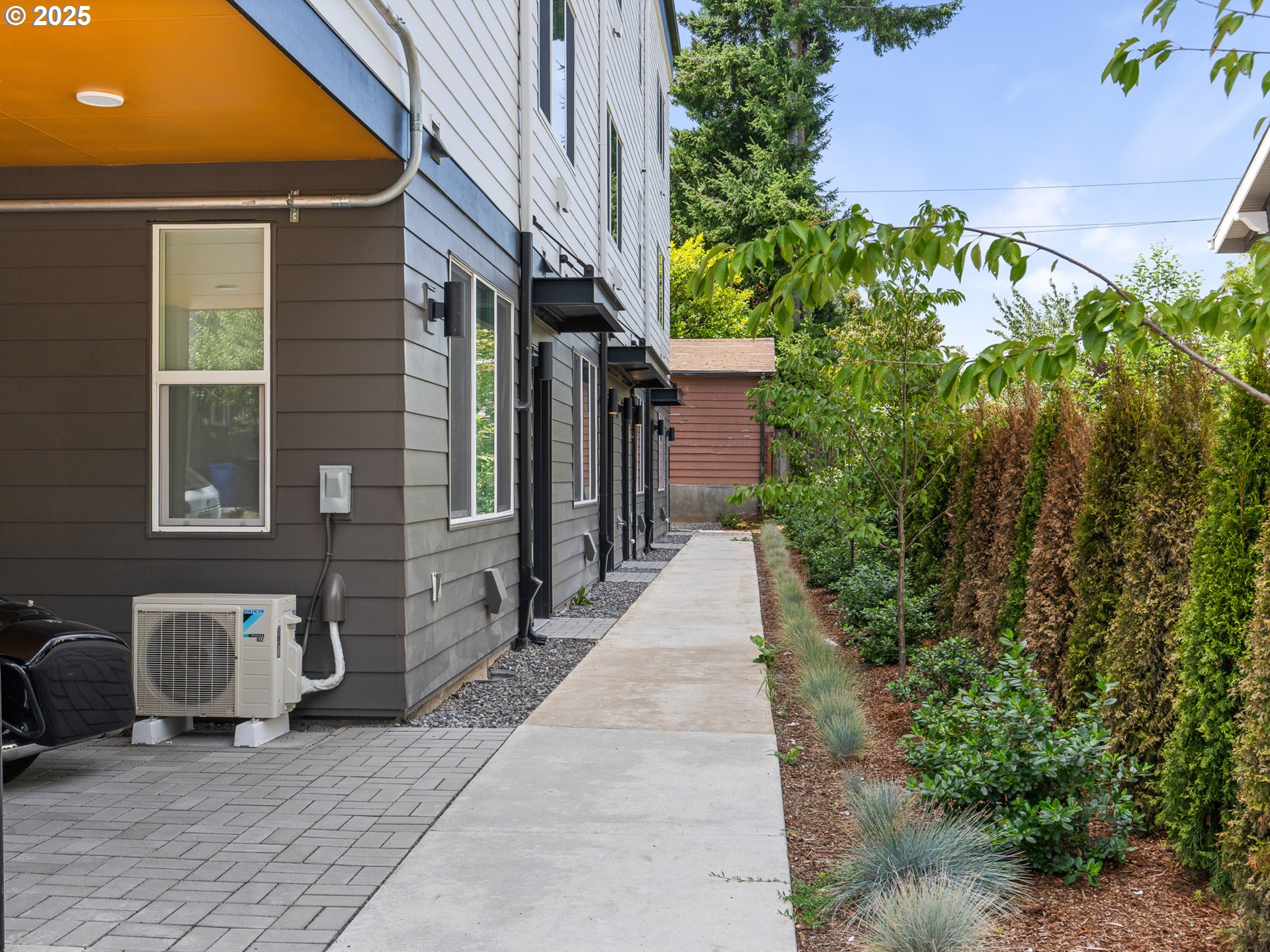 11 Northeast 55th Avenue Portland, OR 97213 - Photo 6 of 24