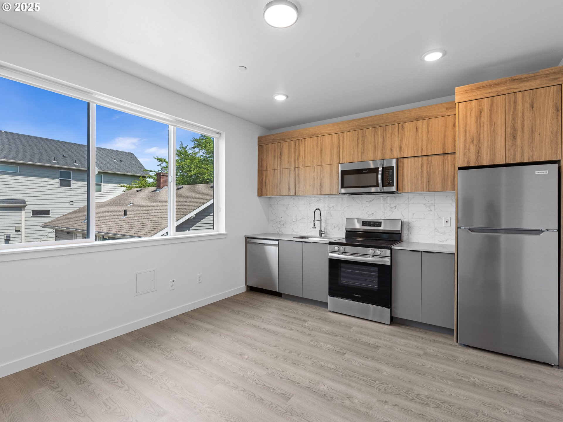 11 Northeast 55th Avenue Portland, OR 97213 - Photo 7 of 24