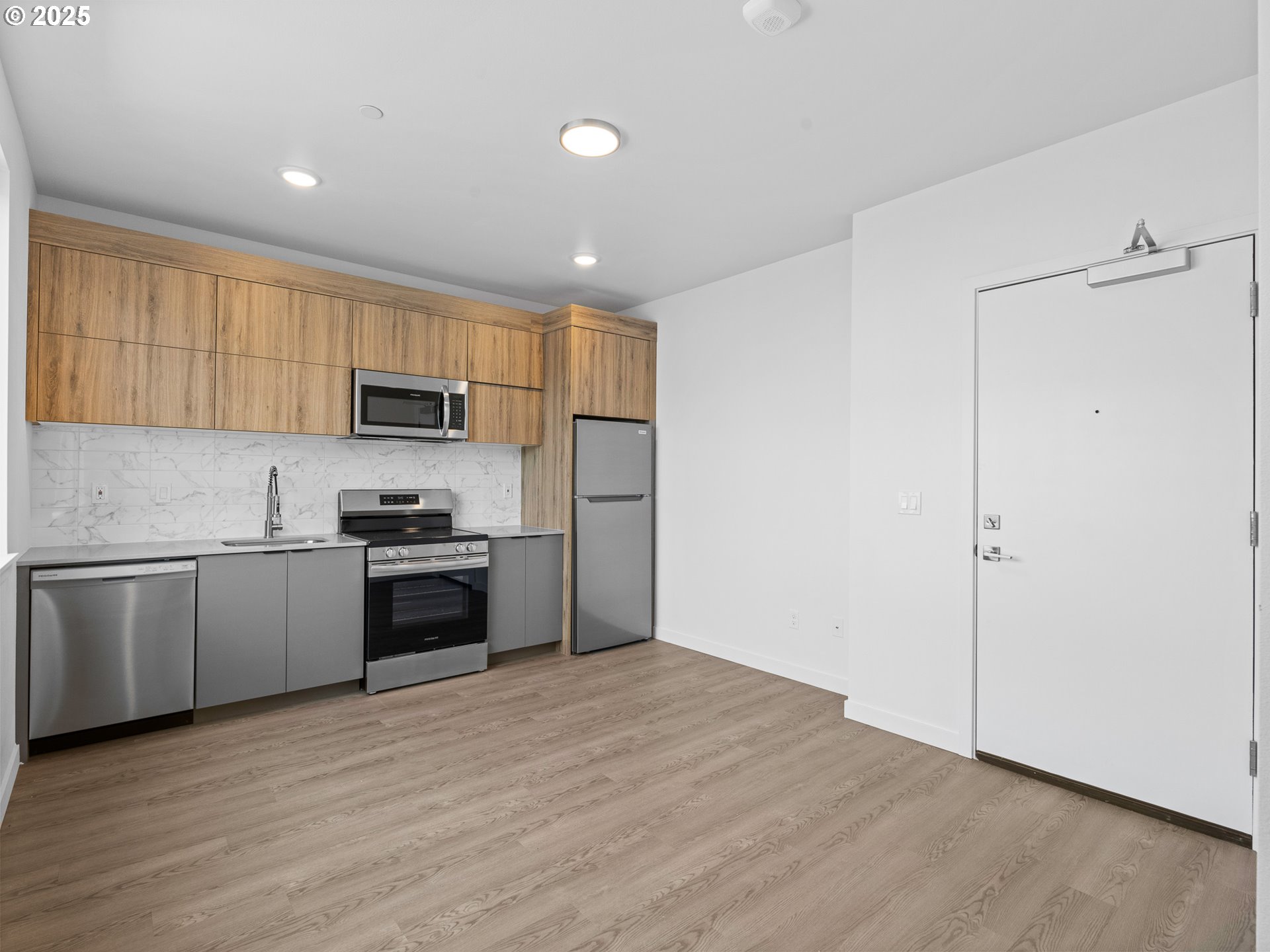 11 Northeast 55th Avenue Portland, OR 97213 - Photo 8 of 24