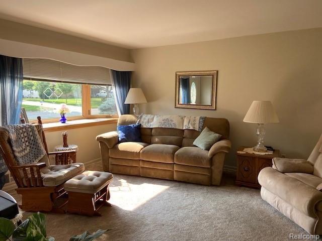 3370 Hammerberg Road Flint, MI 48507 - Photo 5 of 25 IMG_7069.jpg
