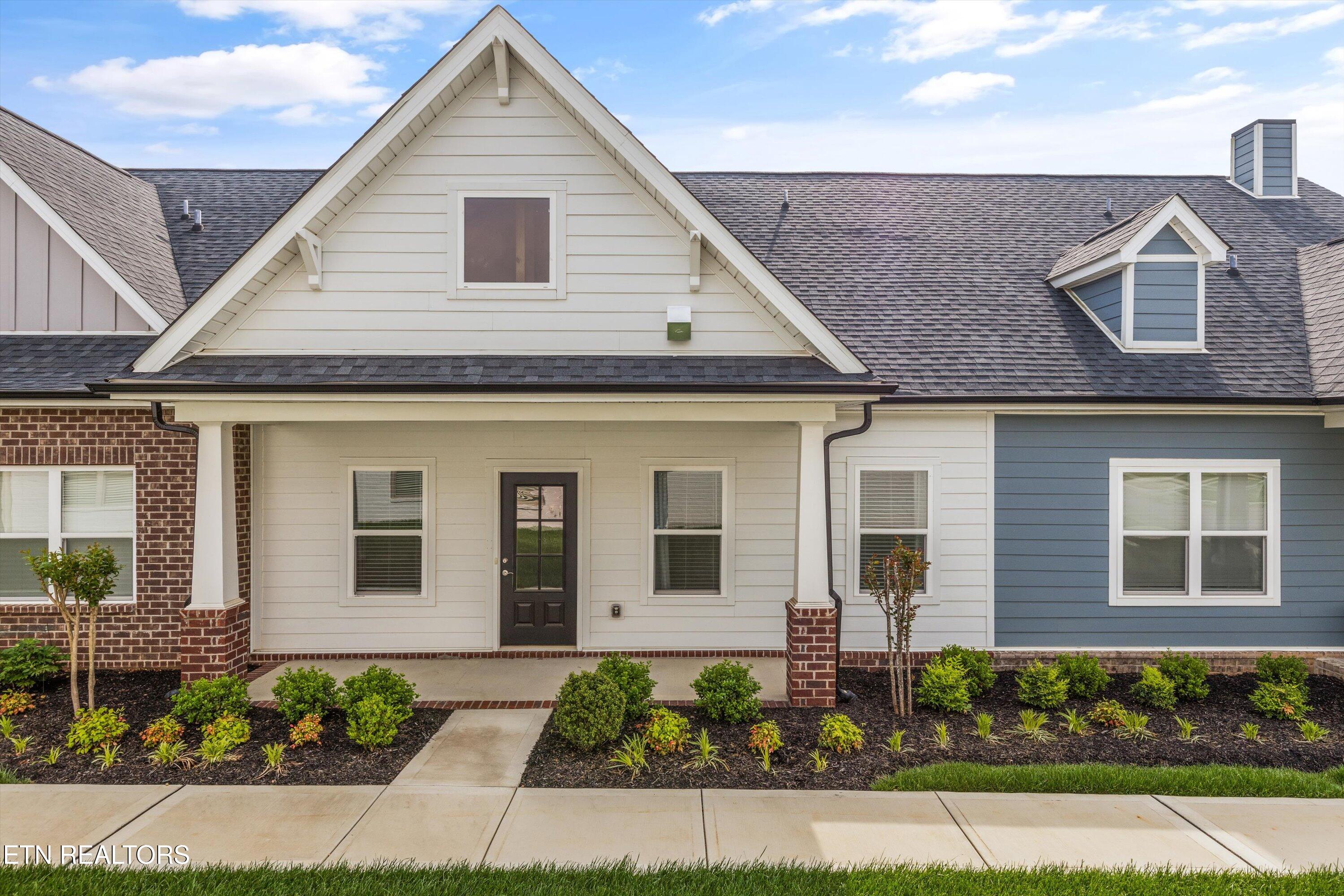 175 Goldheart Road Farragut, TN 37934 - Photo 1 of 47 Townhome in the heart of Farragut