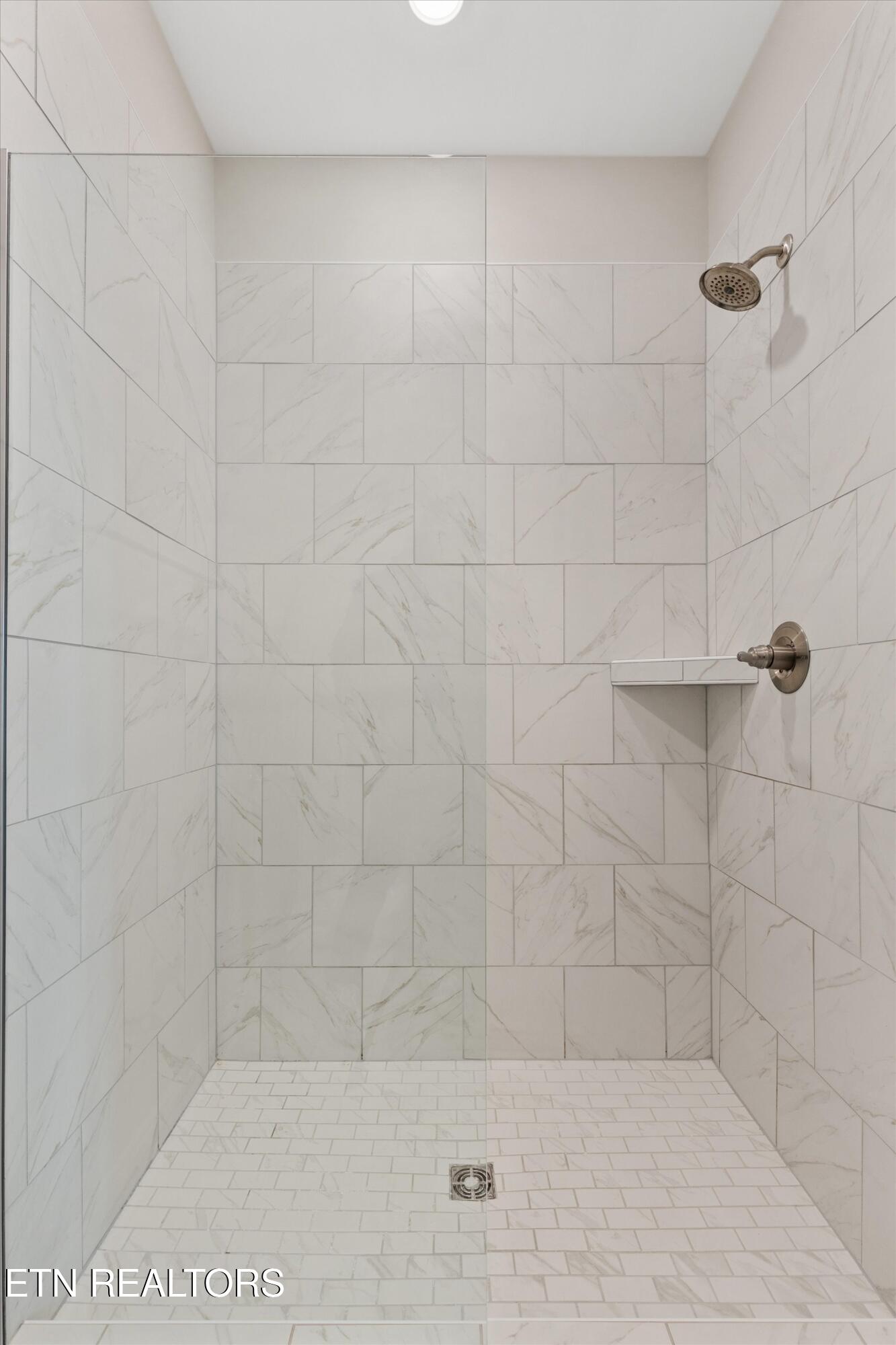 175 Goldheart Road Farragut, TN 37934 - Photo 26 of 47 Primary Bathroom