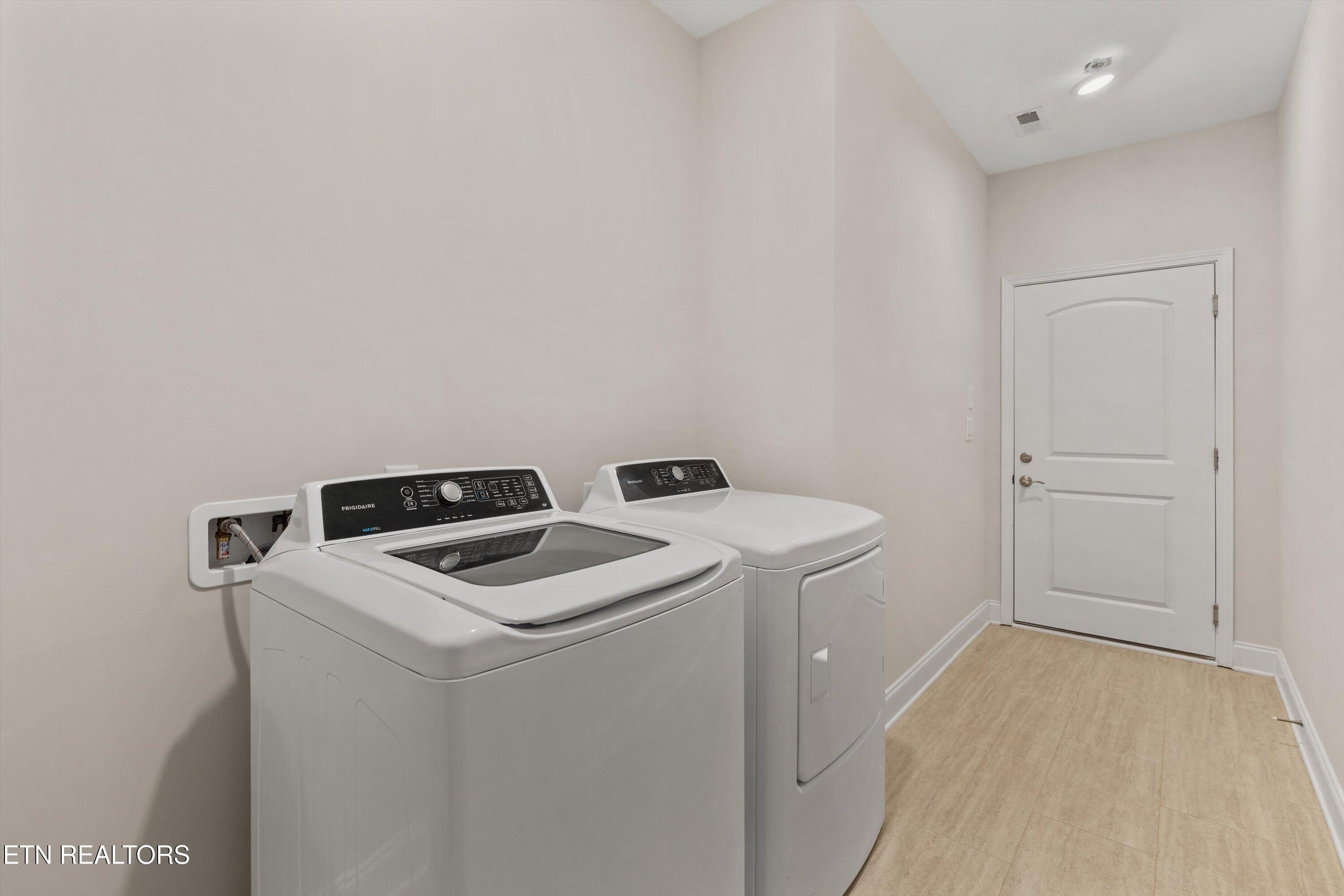 175 Goldheart Road Farragut, TN 37934 - Photo 28 of 47 Laundry Room