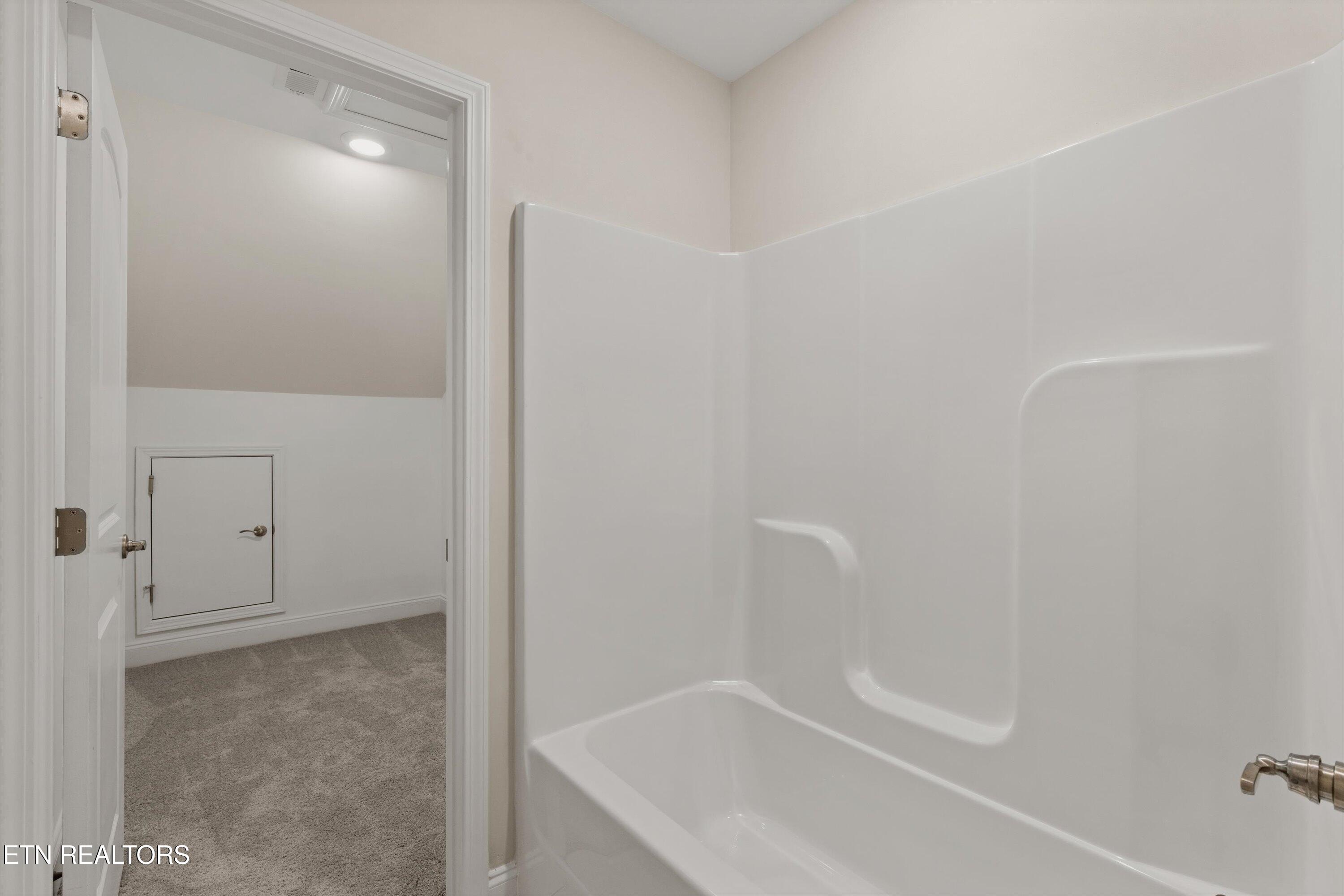 175 Goldheart Road Farragut, TN 37934 - Photo 37 of 47 Full Bathroom 3