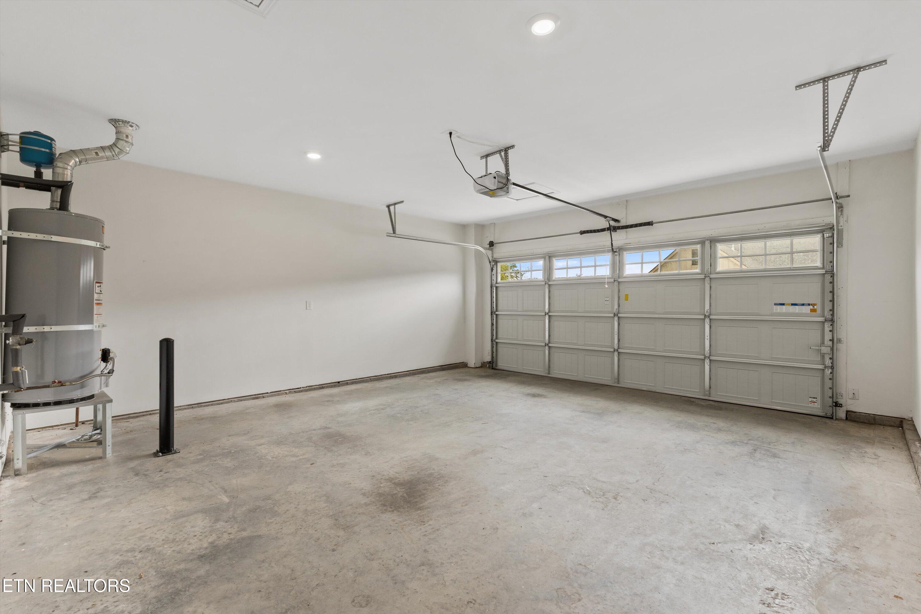 175 Goldheart Road Farragut, TN 37934 - Photo 40 of 47 2 car Garage