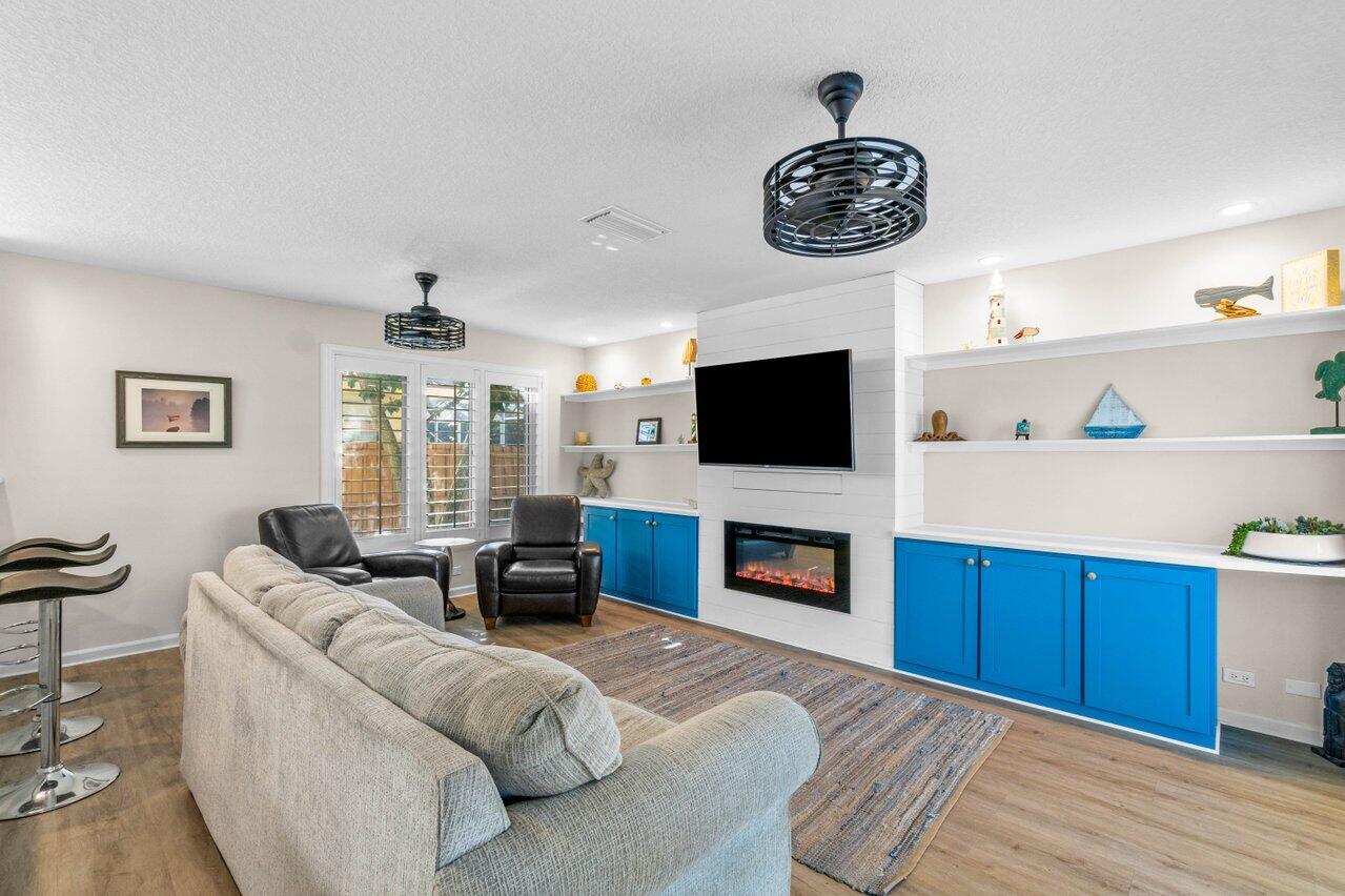 4517 Northwest 5th Avenue Boca Raton, FL 33431 - Photo 16 of 34 016-4517Northwest5thAvenue-BocaRaton-FL-