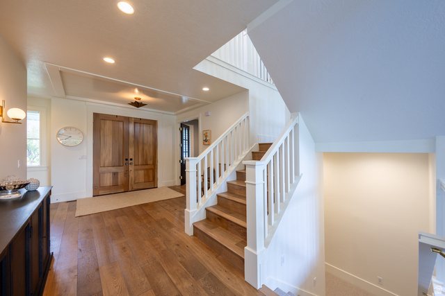 630 East Center Street Alpine, UT 84004 - Photo 60 of 115 Entrance foyer