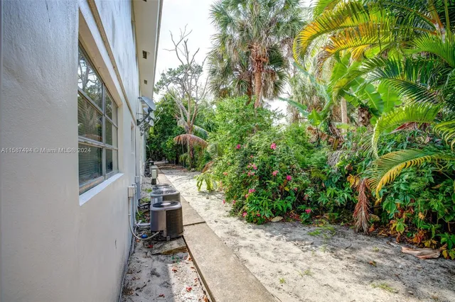 $6,200,000 | 1916 Southwest 11th Street, Fort Lauderdale, FL 33312