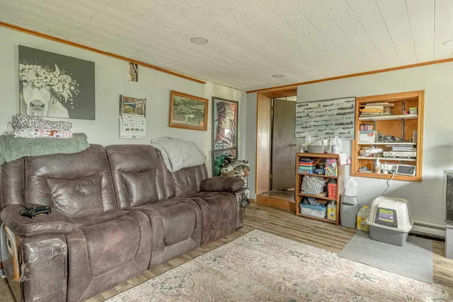 $450,000 | 17618 W Highway, Brodhead, WI 53520