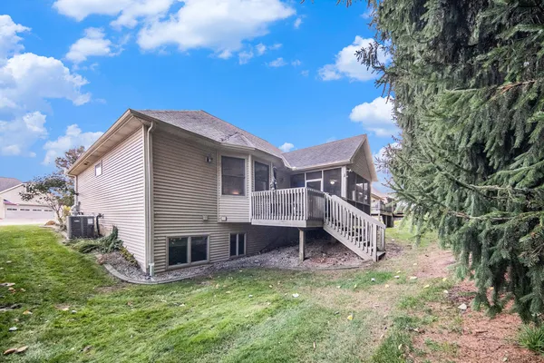 $385,000 | 2974 Countryside Lane, Jackson, MI 49203