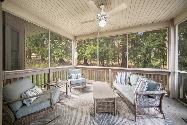 $385,000 | 2974 Countryside Lane, Jackson, MI 49203