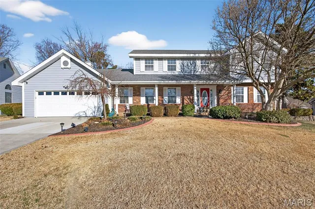 $550,000 | 411 Savannah Ridge Drive, St. Charles, MO 63303