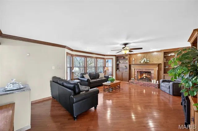 $550,000 | 411 Savannah Ridge Drive, St. Charles, MO 63303