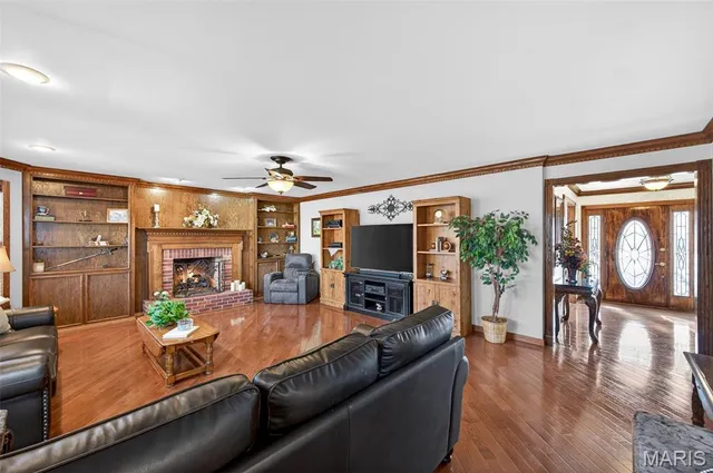 $550,000 | 411 Savannah Ridge Drive, St. Charles, MO 63303