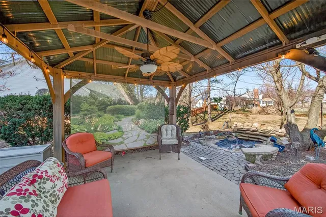 $550,000 | 411 Savannah Ridge Drive, St. Charles, MO 63303