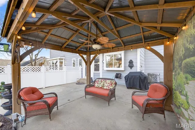 $550,000 | 411 Savannah Ridge Drive, St. Charles, MO 63303